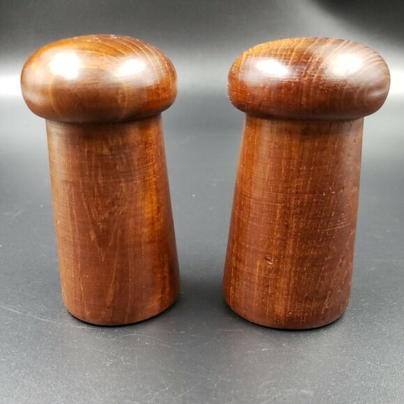 Vintage Wood Mushroom Salt And Pepper Shakers Large Carved Teak Stovetop 4" MCM - Picture 3 of 9
